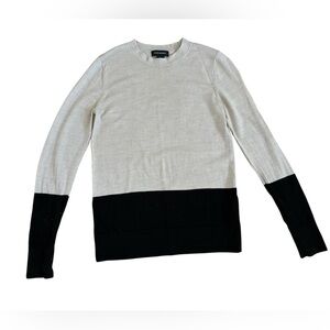 Club Monaco Luxury 100% Merino Wool Sweater – Spring Layering Essential